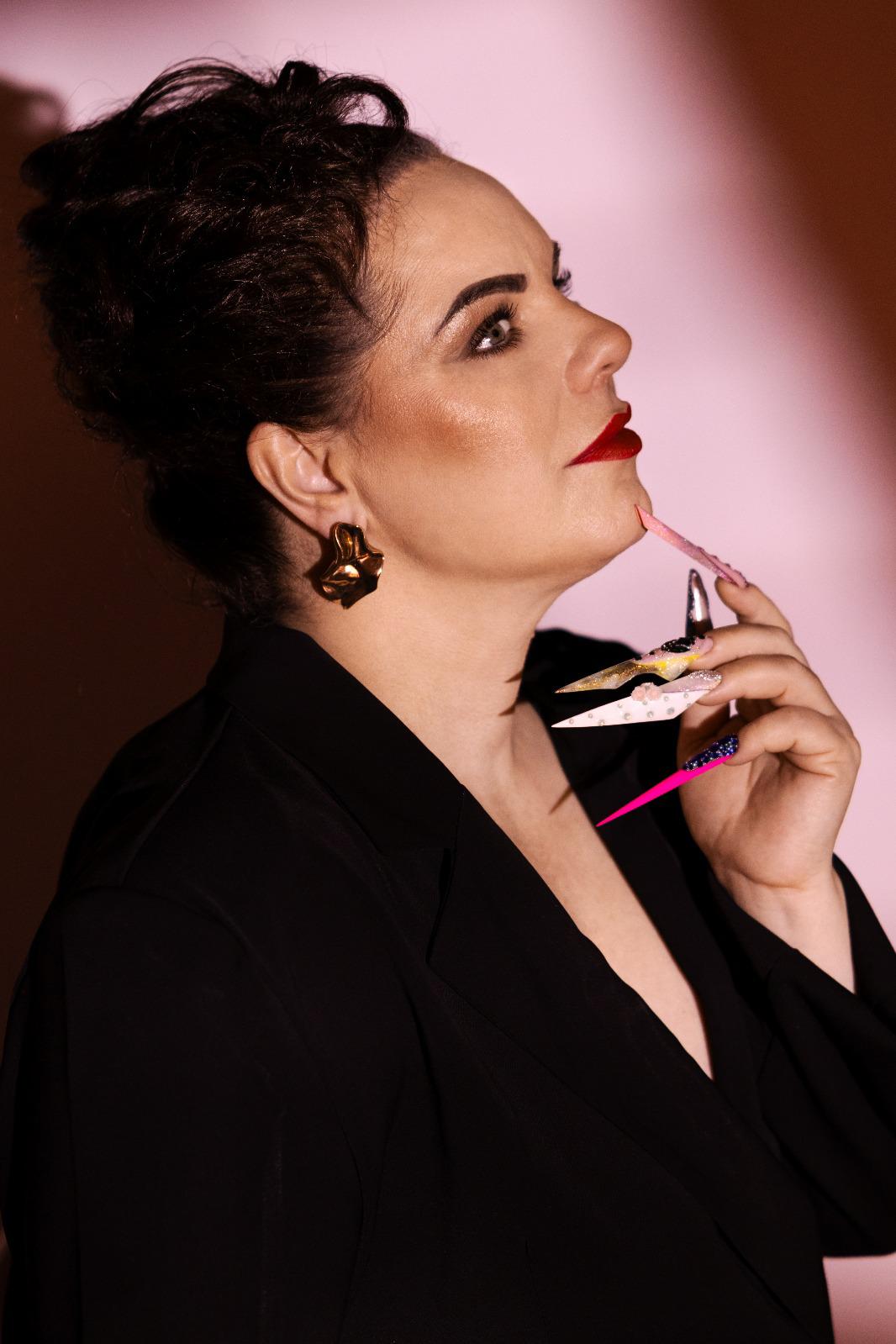 Ioana Andreiana at work